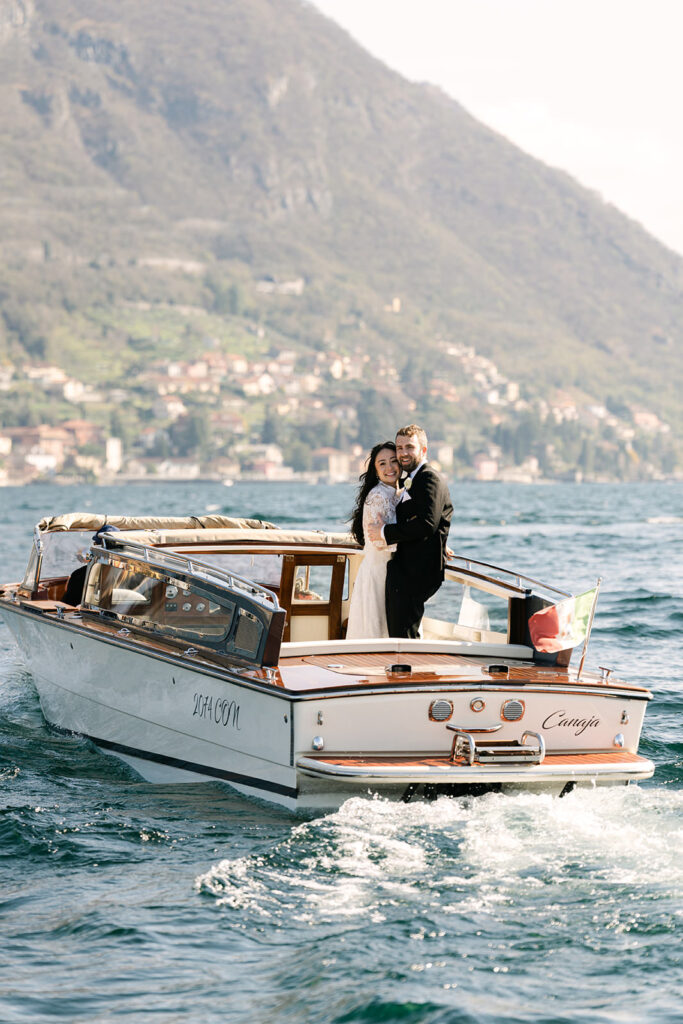 lake como boat experience elopement planner italy
